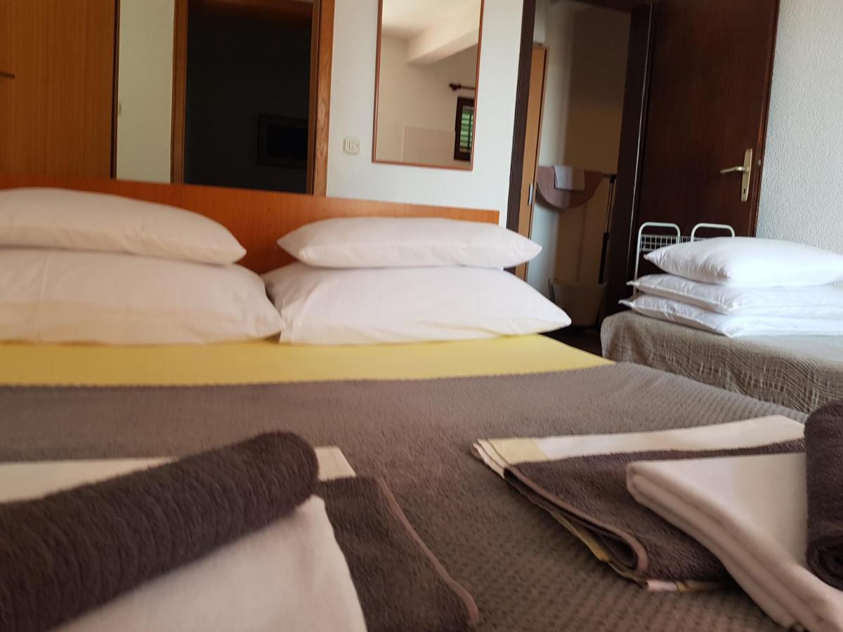 Apartmani Laguna Gradac  Esterno foto